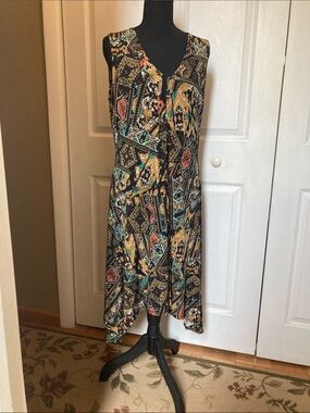 Sleeveless V-Neck Printed Midi Dress in Black and Gold. Has A pop of torquoise !